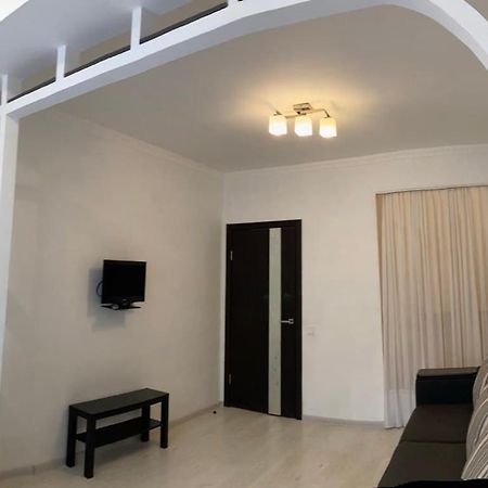 New Cosy Apartment Lviv Buitenkant foto