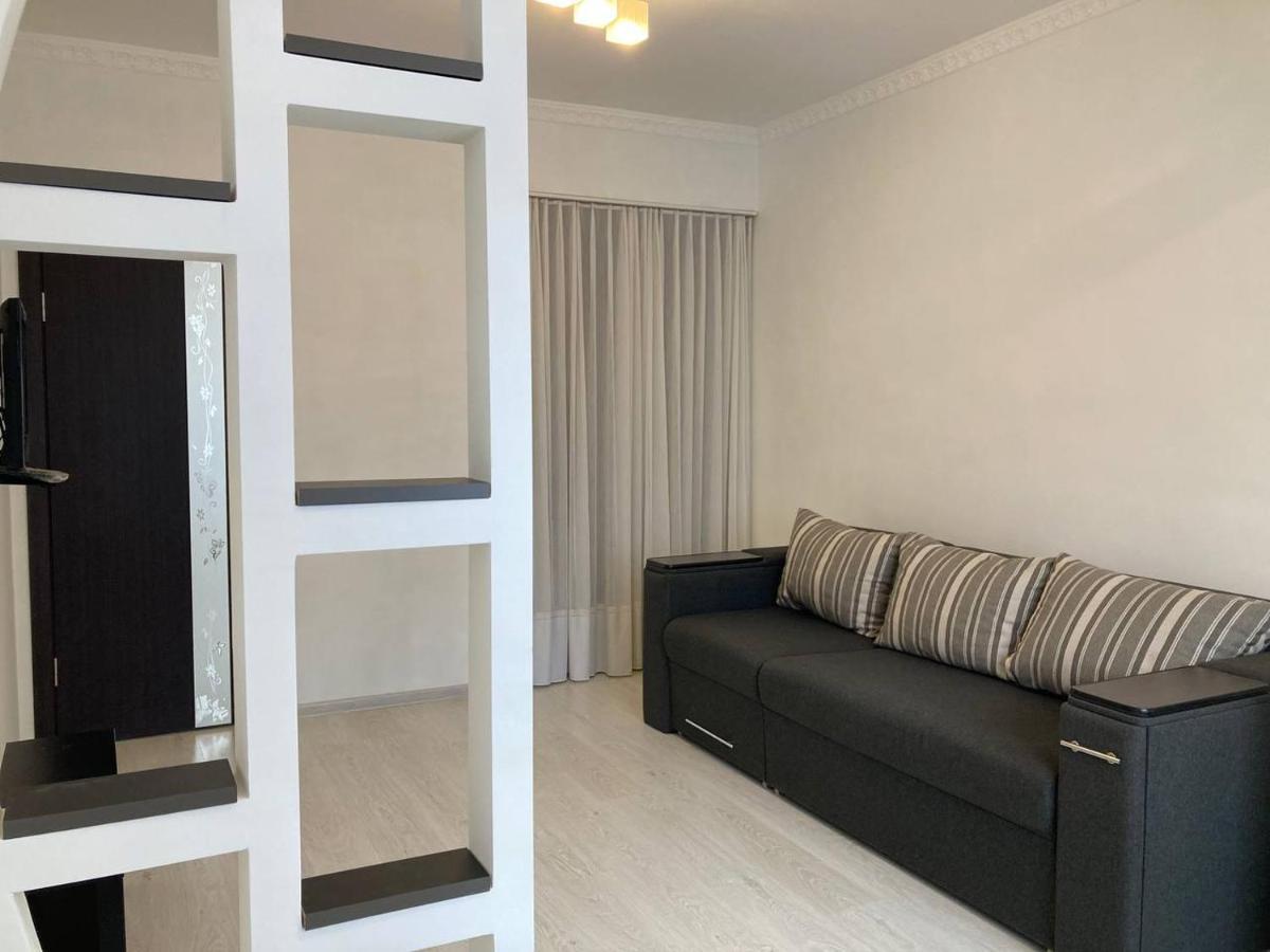 New Cosy Apartment Lviv Buitenkant foto